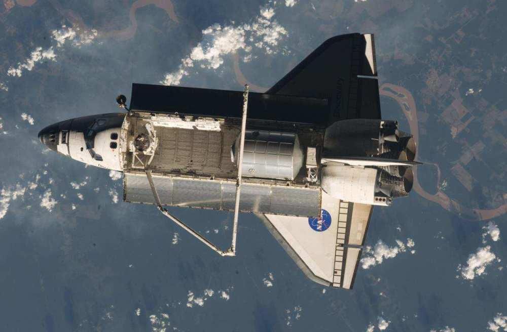 为什么美国可以把航天飞机发射到太空,却不能发射同样重量的航天器