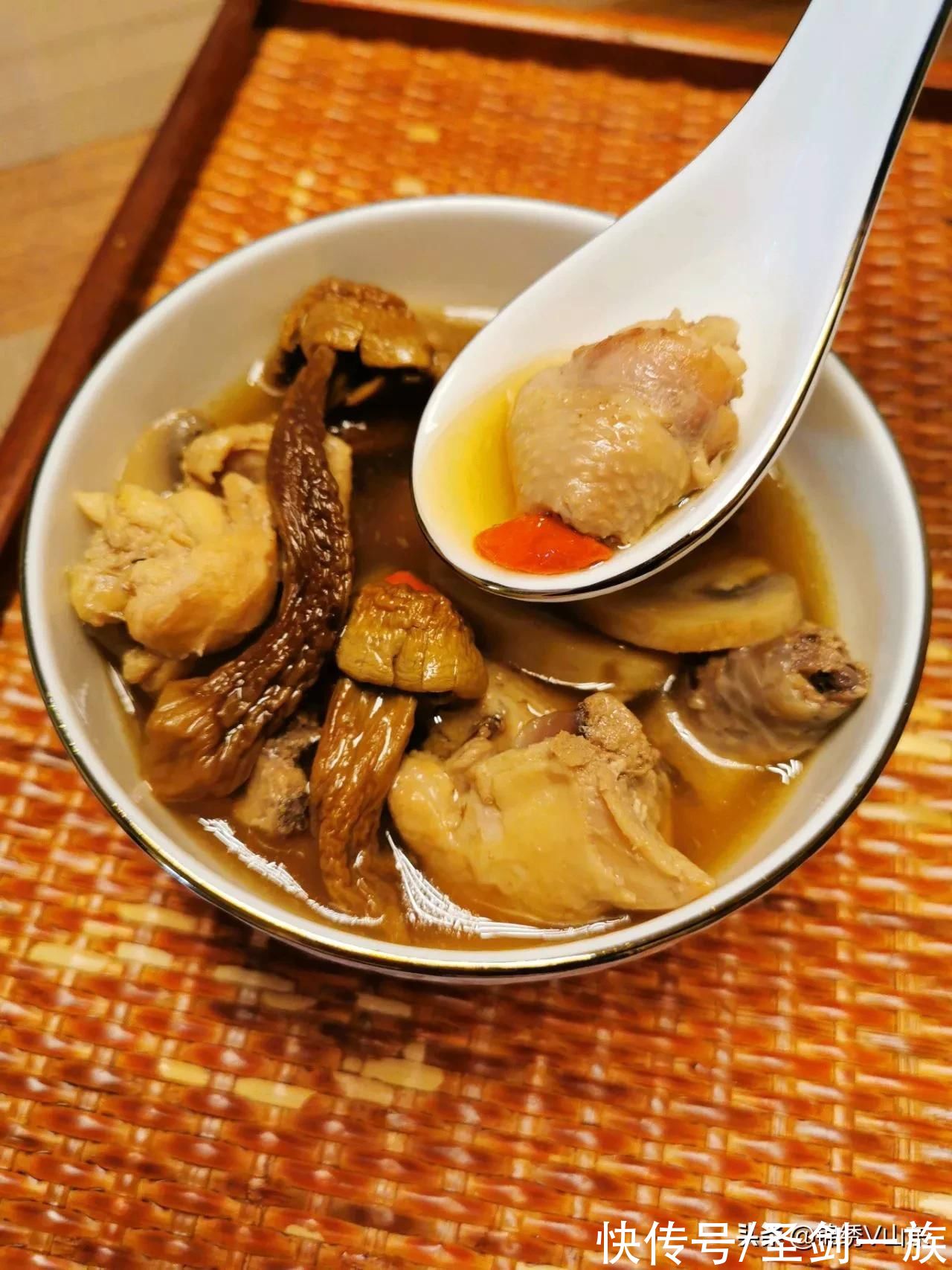 翻炒均匀|中秋将至，推荐12道家常菜，荤素搭配，好吃好做，关键是家人喜欢