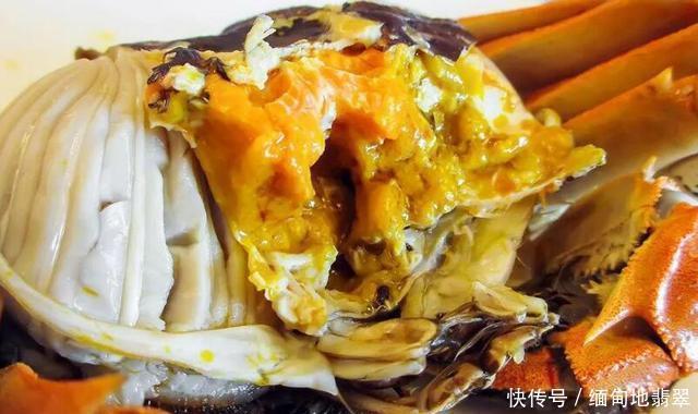 蒸“大闸蟹”别再用错了水,很多人做错了,难怪肉质老蟹膏少