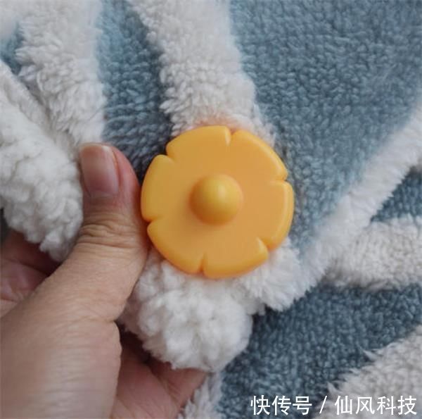 被子总在被罩里“乱跑”别用针缝,教你这个实用小方法,很服帖