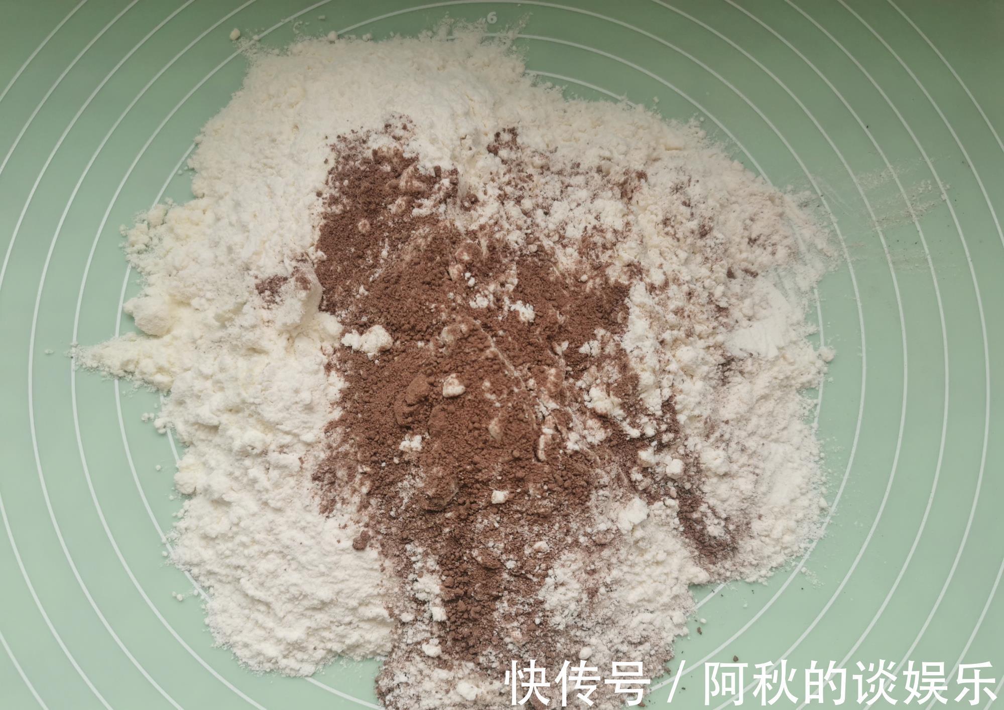 面包|私房爆款！超人气巧克力脆脆面包，香味浓郁，自己做真材实料