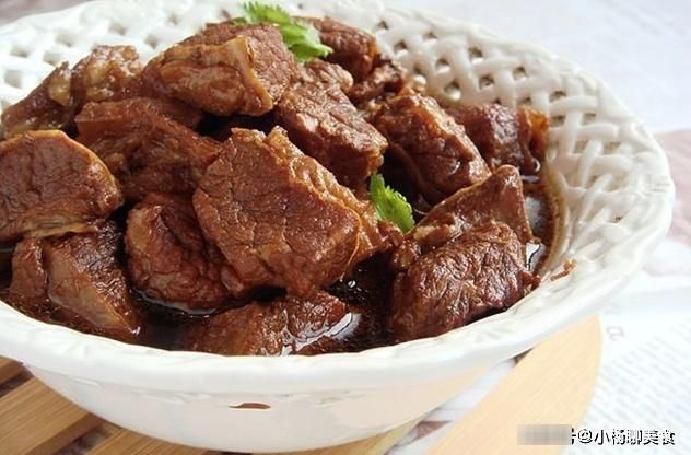高压锅|吃牛肉总塞牙?炖时加点“它”,不用高压锅,牛肉同样软烂更入味