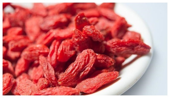 食用枸杞|男人想肾好,这种“纯绿色”雄性激素,每天吃两口,3天把肾补满