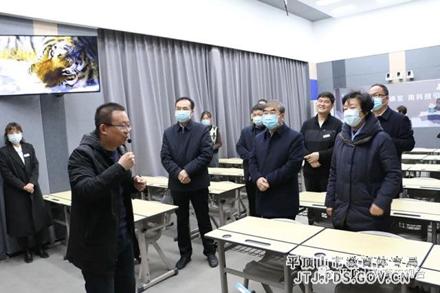 叶县|[图]李萍在叶县调研教育信息化及课后延时服务时强调办好人民教育促进学生健康成长