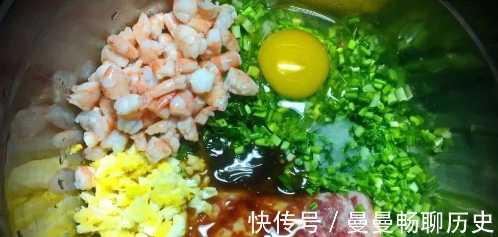 调饺子馅,一定要放入这3样东西,鲜香多汁没腥味!