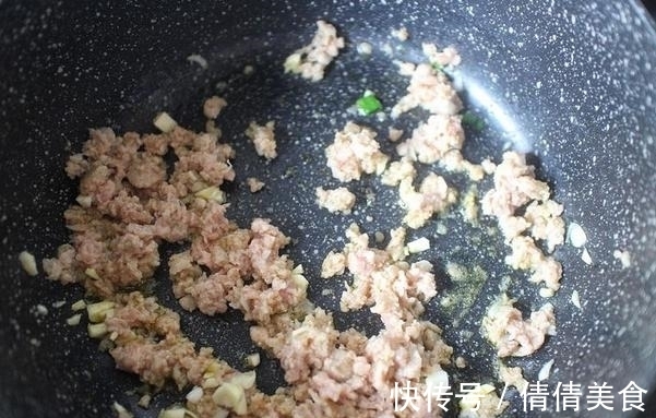 烤豆腐|夜市爆款小美食烤豆腐，自己做5块钱成本，份量让你吃到撑