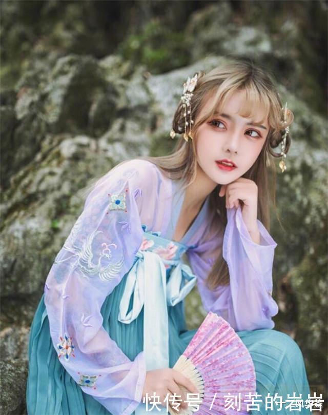 男子花重金27年整容上千次,只为变成老虎模样,还想四肢行走