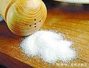 菜板|用过的菜板千万不要用洗洁精，教你一招，洗的干净杀菌还去异味！