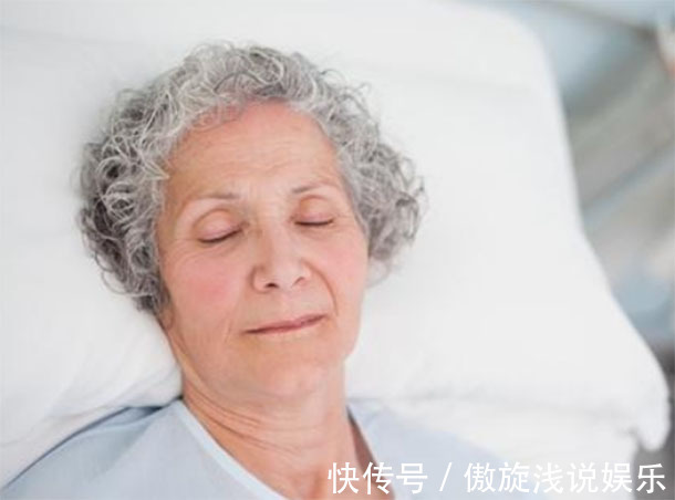 磨牙|夜里睡觉时,出现4“异常”,或是大病来临的“预警”,要了解