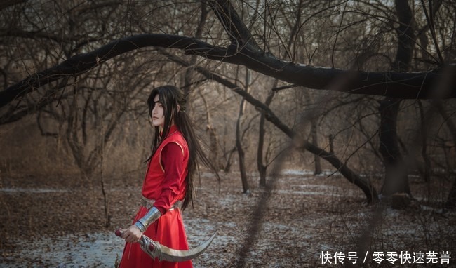 天官赐福Cos这个花城婚服绝了！网友是羡慕不来的身高和颜值