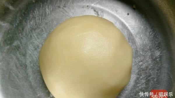 烧饼也能自己做,和面很关键,面软油酥香比买的还好吃