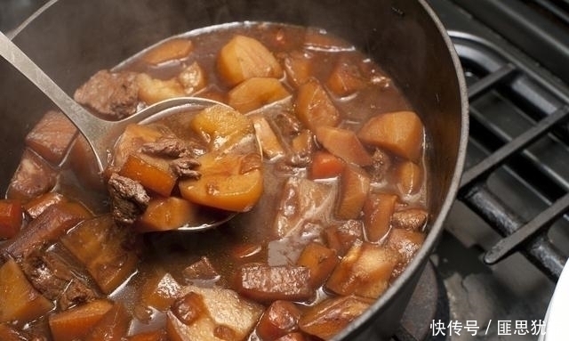 无论炖什么肉，万万不能直接焯水少了这一步，难怪又老又腥