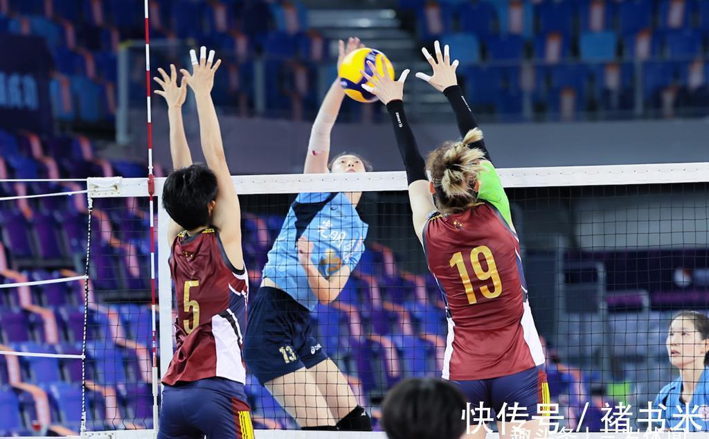 卫冕冠军|女排全锦赛大爆冷!卫冕冠军不敌年轻队伍,两大不足太过明显