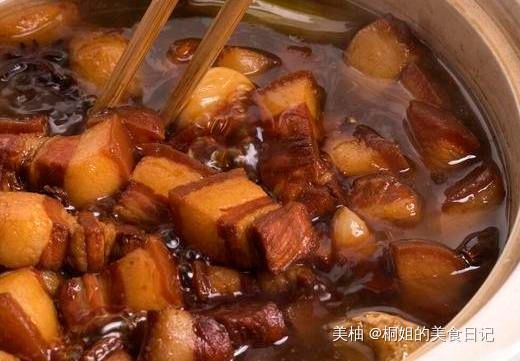 红烧肉|30年大厨透露:炖红烧肉,2种调料不能放,否则肉质柴、口感差