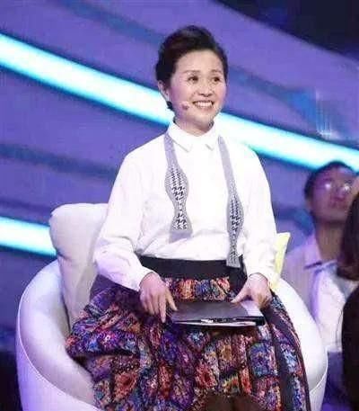 黄菡离开《非诚勿扰》时，那只有9句话的演讲，却影响了无数人