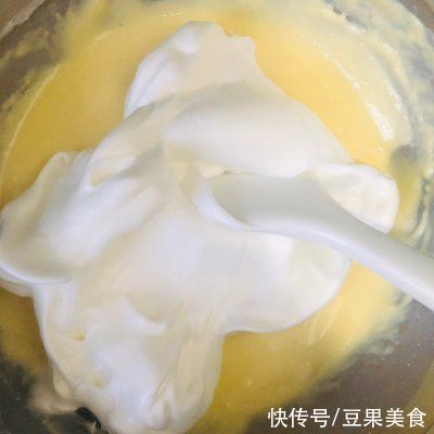 蛋清|简单几步做好一盘清凉解暑绿豆蒸蛋糕,快速搞定一餐饭