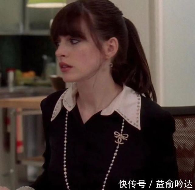 细闪|今天美容编辑教大家：如何用穿搭的思路学化妆