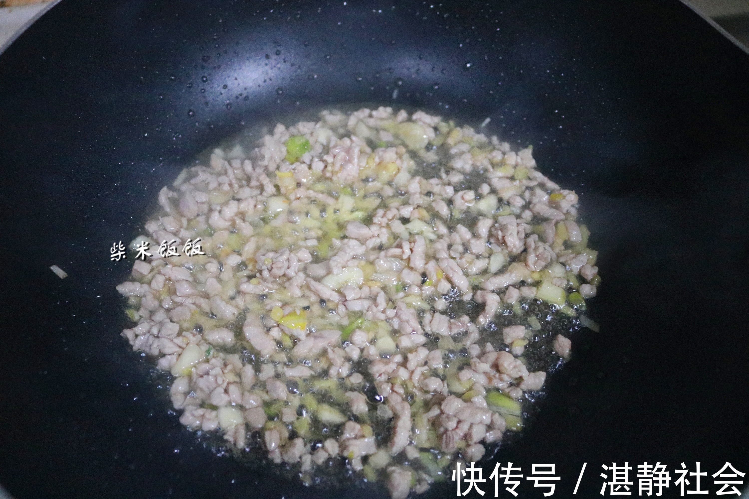 豆腐鸡蛋|这道菜，我家一年四季都爱吃！蒸一蒸，营养美味又省事