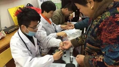 空腹血糖|空腹血糖8.5,属于高血糖吗?医生:若是这三种情况,或无需担心