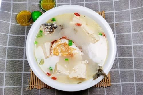 明日大寒，记得多给家人炖这汤，滋补暖身有营养，平安过数九寒天