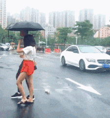 |搞笑GIF:姑娘 你这算是魔术吗 为什么我做不到