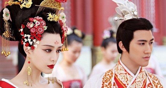 李治|武则天只用了二招， 就迷得李治神魂颠倒， 而这二招无人能学