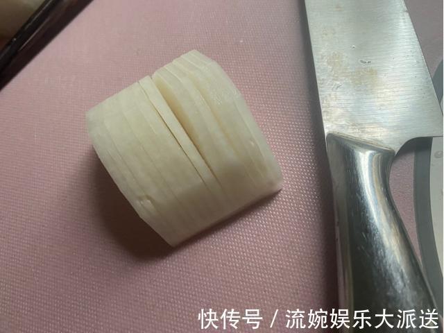 腌萝卜用白醋还是陈醋专业厨师传授技巧,简单快手又脆爽