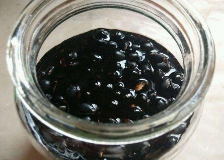 小知識|男人吃“醋泡黑豆”能“養腎”，豆子用生的還是熟的好早知早好