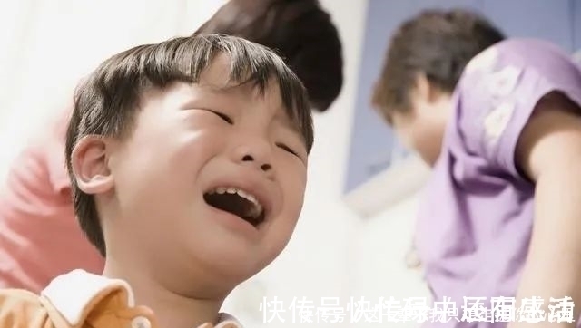 大道理|李玫瑾提醒:“低层次父母”才跟孩子讲道理,高层次父母都这样做