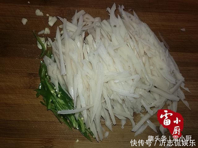 这菜便宜又好吃,还能排出毒素,废弃物,尤其