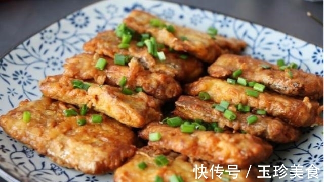 煎带鱼关键在哪里?2处把控好,不破皮又香脆