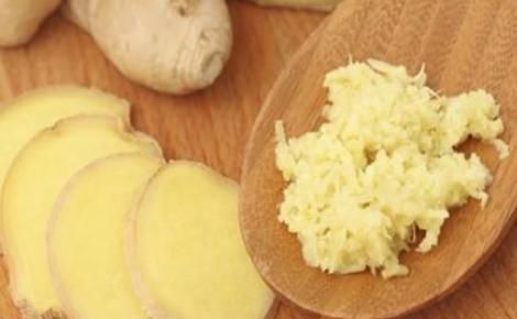 长老年斑|为什么年纪大了容易有“老年斑”?专家说:常吃2物,可及时避免