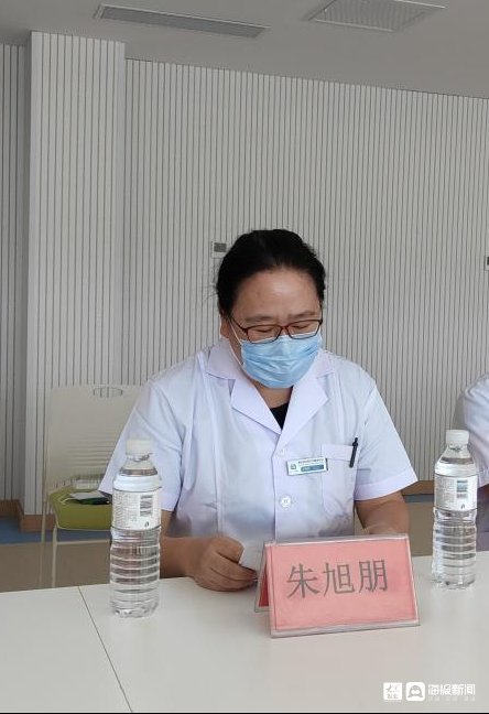 实验室|崂山区社区卫生服务中心开展“从心出发 不负韶华”中国医师节庆祝活动