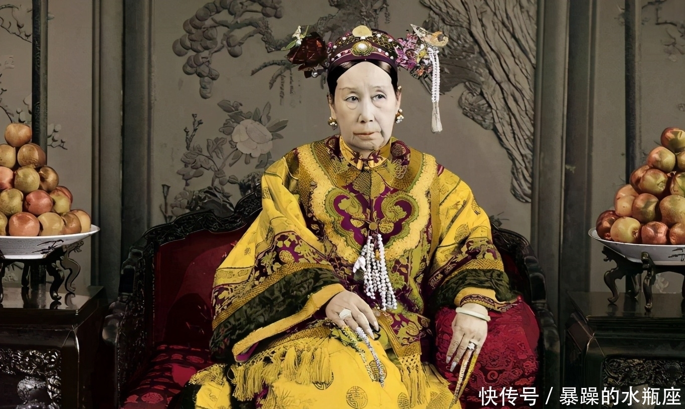 用处就|清朝嫔妃的指甲长套有什么作用?其实功能很强大,为了方便皇帝