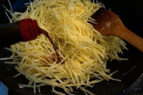 小孩|不管什么时候，土豆不能和它一起吃，好吃也不行，老人小孩要注意