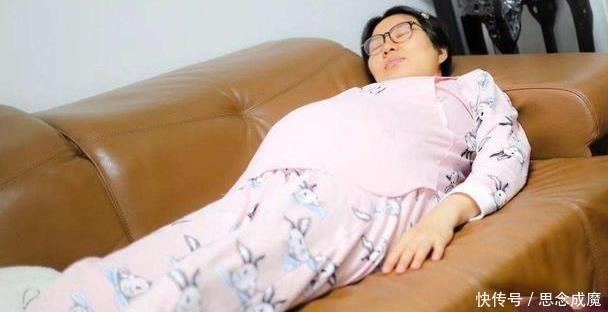 羊水|孕晚期身体出现这4个信号,说明胎儿要“退房”,准妈妈要多留心