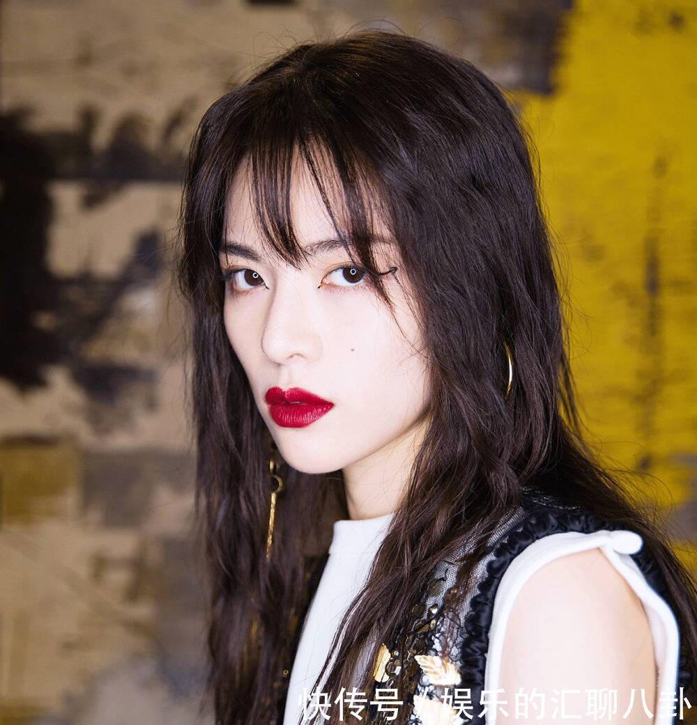 口红|普通女生有3个特征,到了30岁也有少女感,老天爷赏饭吃