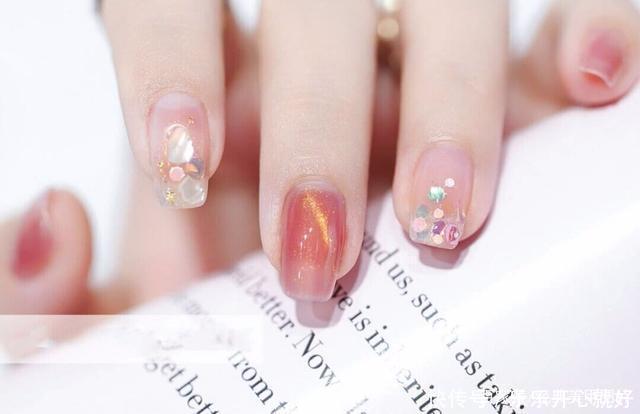 美酱|高级又干净的猫眼石美甲,在逃公主专属美甲,集美们快来选图啦!