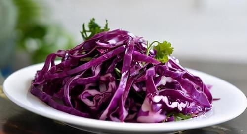 食物|对身体最好的3种食物，排毒养颜，延缓衰老，早吃早受益