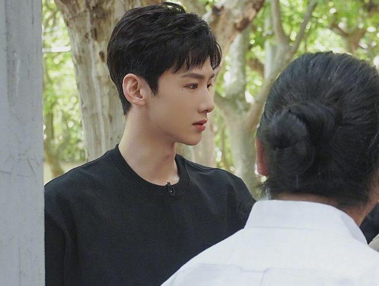 主咖|又一潮流類新綜藝來襲！黃明昊李佳琦是主咖，一看飛行嘉賓，追定