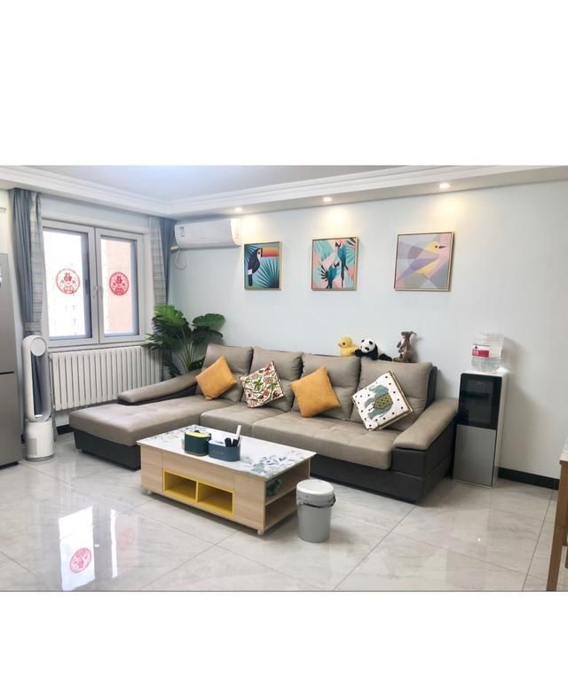 安装|她家90平新房,装修一共花费15万,电视墙很实用,进屋就被迷住