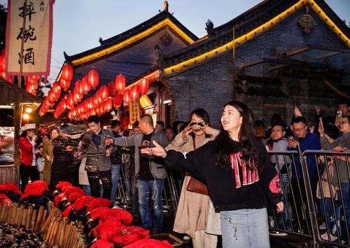 石家庄模仿的这个景点，开业两个月无人问津，倒闭后却备受关注