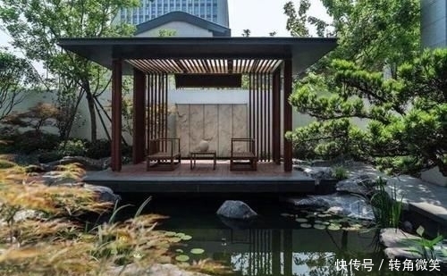 想有个带院子的房子,看花开叶落一辈子,让生活变成一件浪漫的事