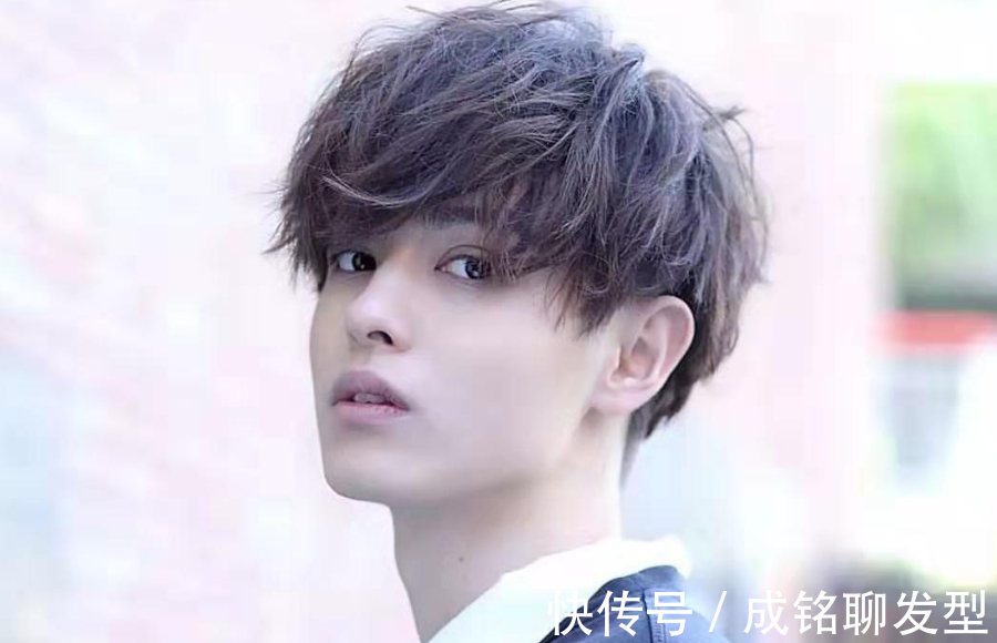 发质|烫锡纸烫后掉发严重,会变成秃顶吗?看这三点就明白掉发的原因了