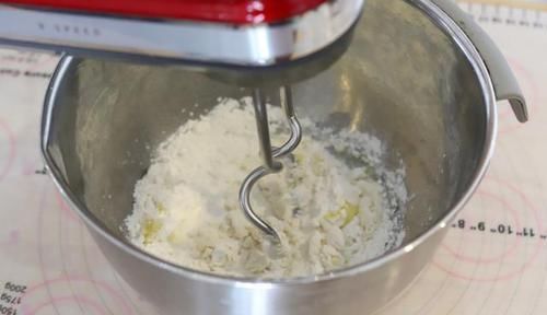 简单|早餐芝士黄金饼，补铁补钙味道美，孩子爱吃营养好，简单又好做