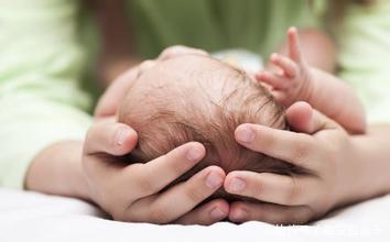 宝妈|宝宝吃母乳后身亡,医生说出真相后,妈妈自责到死去活来!