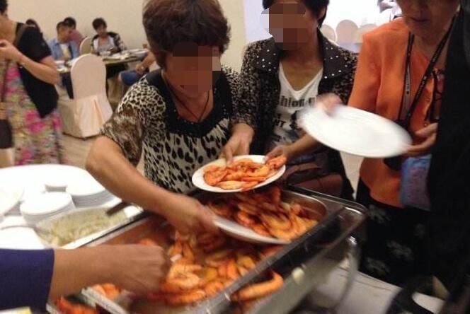 吉吉|这4种行为孩子觉得很丢脸，父母却沾沾自喜引以为傲，你做过吗？