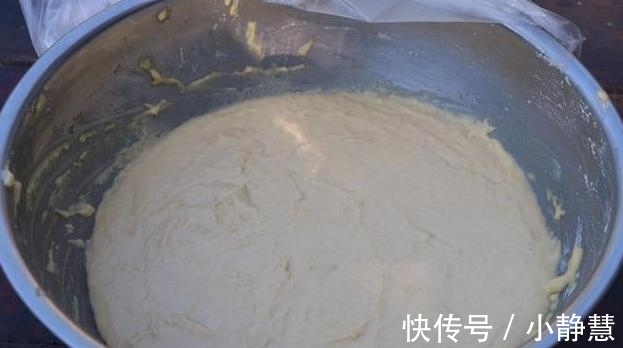 酵母|发糕怎么做都粘牙？水温把控是关键，做出来的发糕松软又好吃