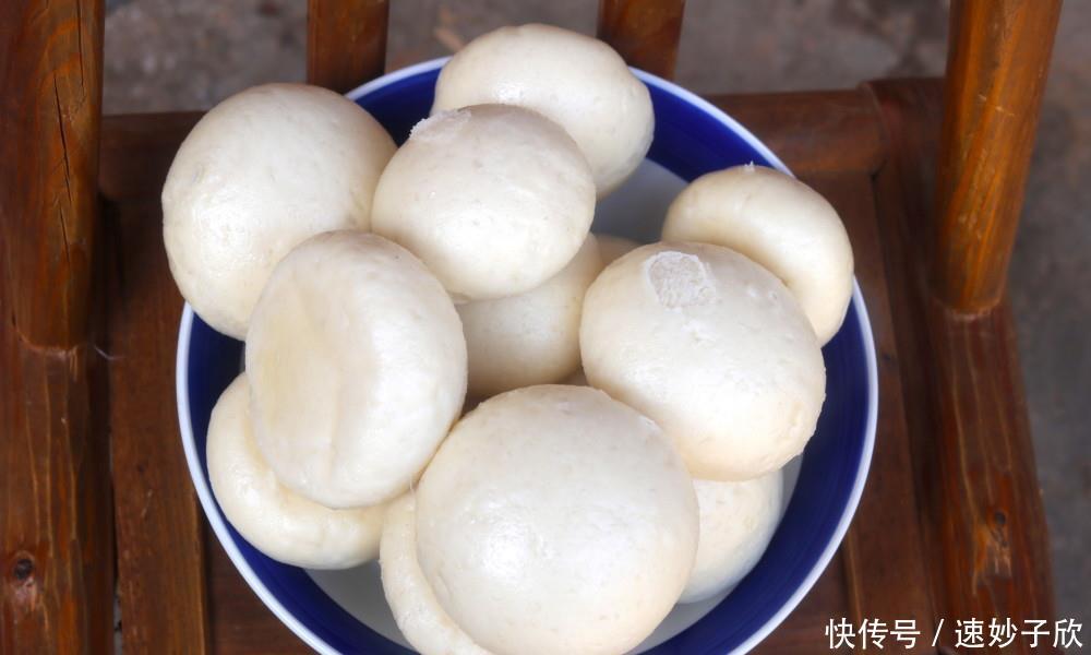 馒头|蒸馒头时,光放酵母就错了,教你正确做法,一次成功香软又蓬松