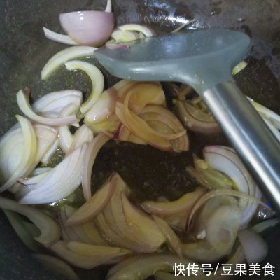黑椒|黑椒酱肥牛炒面